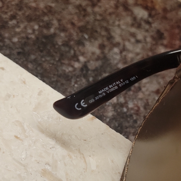 Gucci Tortoise Shell Glasses for Men - Picture 3 of 8